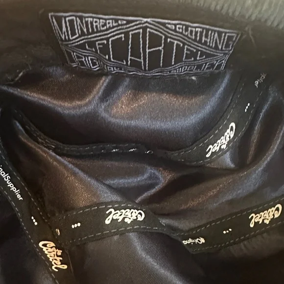 Blue Cap - Picture 2 of 11